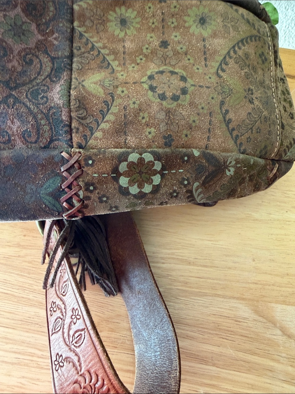 Fossil Vintage Brown Suede Tassel Hobo Shoulder Bag - Picture 9 of 14